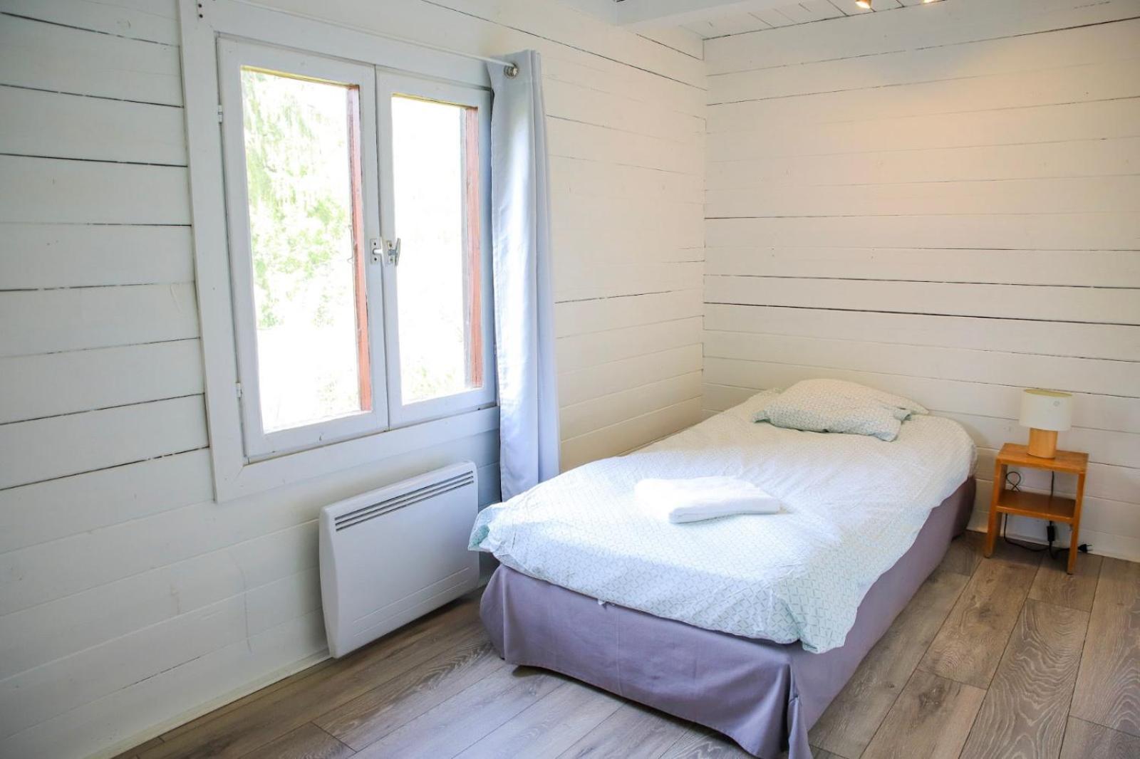 Les Cabanes Parisiennes - Chalets 1H30 From Paris - 62P Sainte-Genevieve-des-Bois Luaran gambar