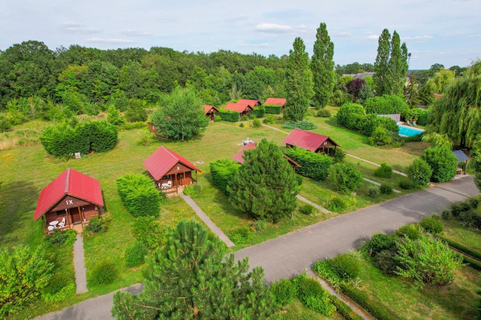 Les Cabanes Parisiennes - Chalets 1H30 From Paris - 62P Sainte-Genevieve-des-Bois Luaran gambar