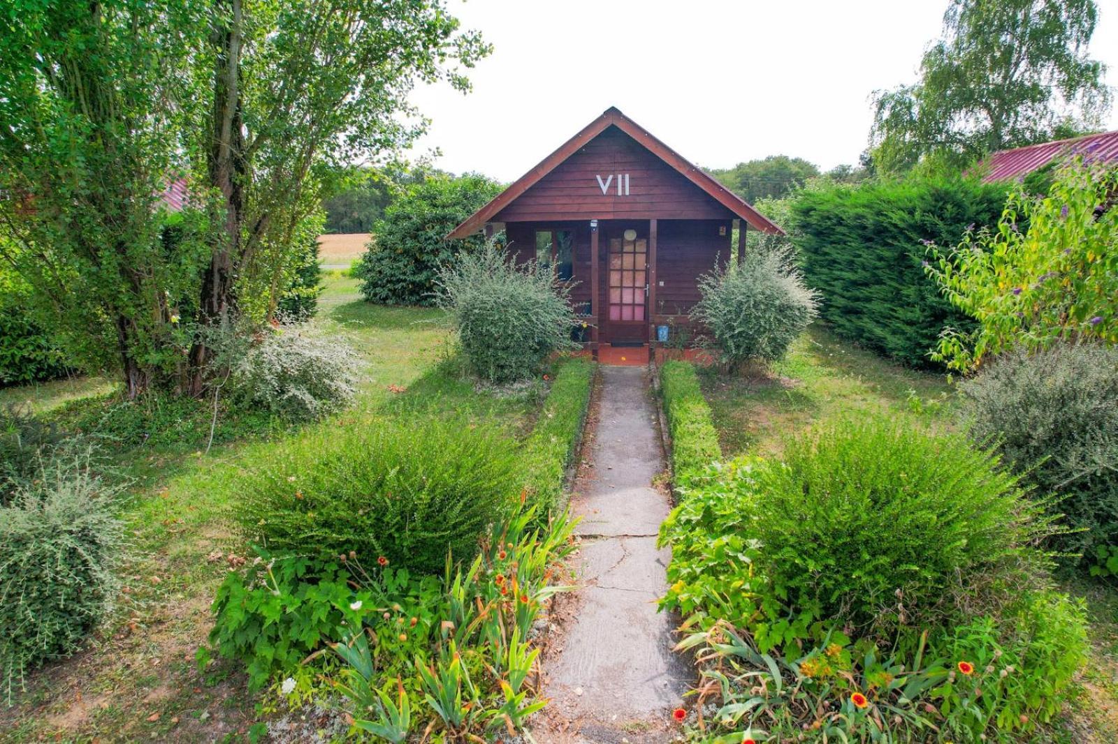 Les Cabanes Parisiennes - Chalets 1H30 From Paris - 62P Sainte-Genevieve-des-Bois Luaran gambar